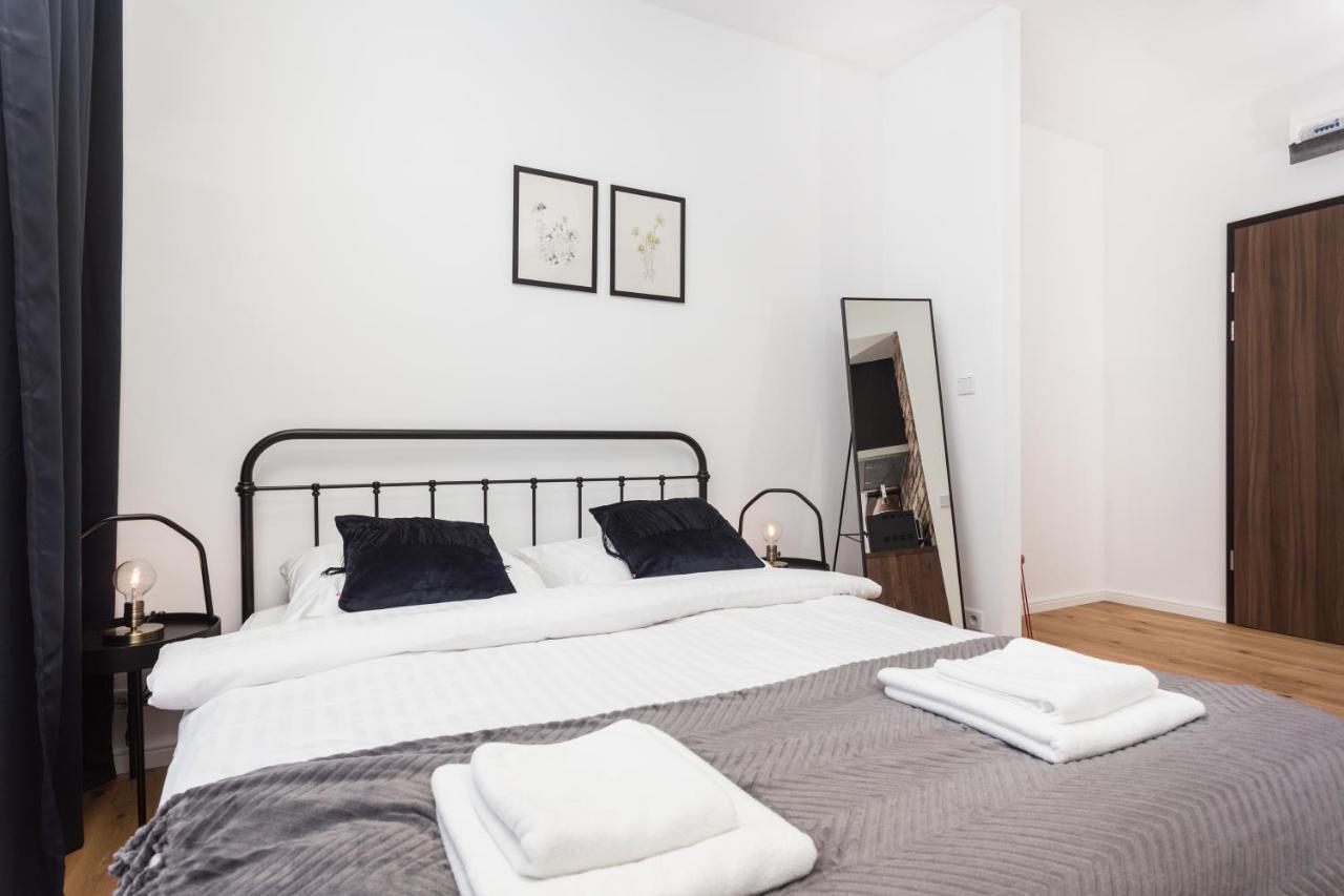 City Of The Kings - Botany Bay Apartment Krakow Bagian luar foto
